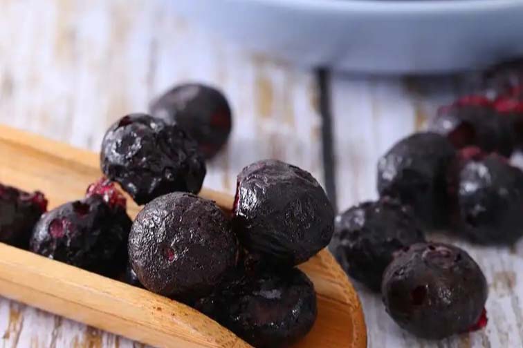 organic-freeze-dried-blueberries